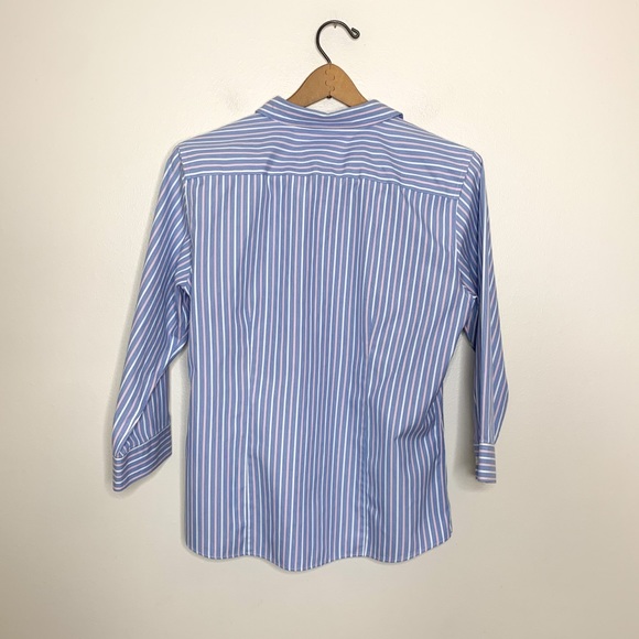 L.L. Bean Blue Stripe Wrinkle Resistant Cotton Button Down Blouse Medium M - Picture 7 of 8